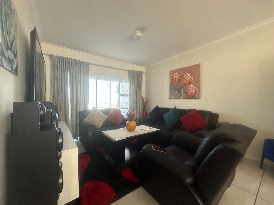 2 Bedroom Property for Sale in Parklands Western Cape